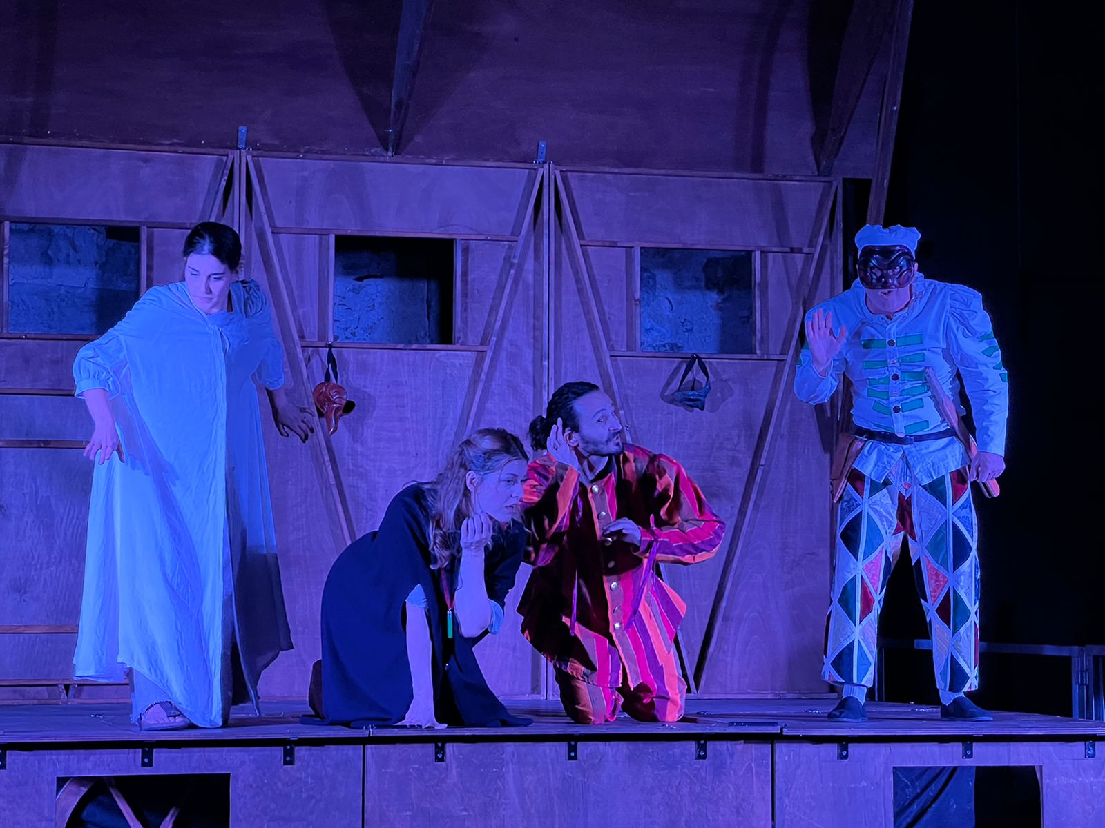 COMMEDIA INCOMPIUTA